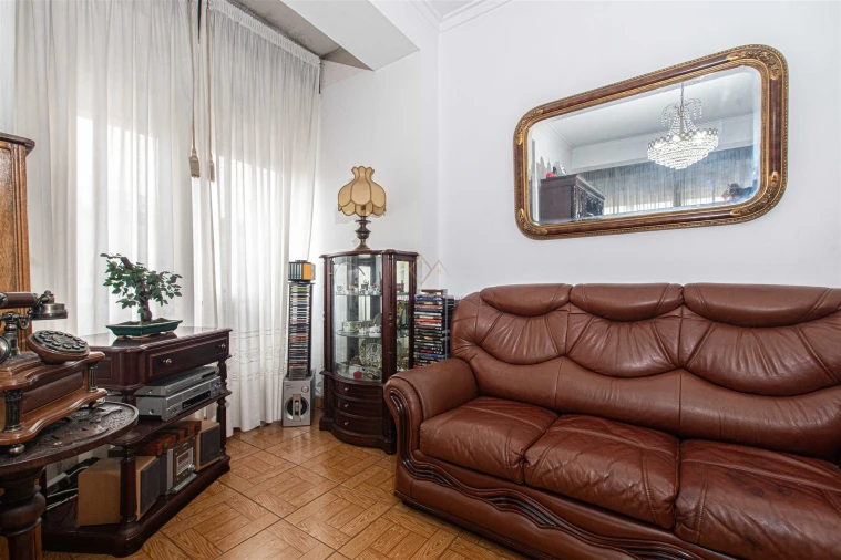 Apartamento T2 para Venda em Falagueira-Venda Nova Foto 8