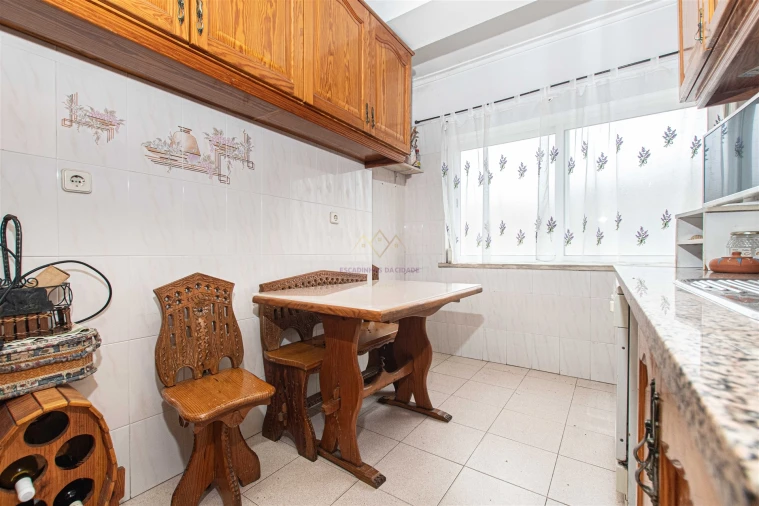 Apartamento T2 para Venda em Falagueira-Venda Nova Foto 3