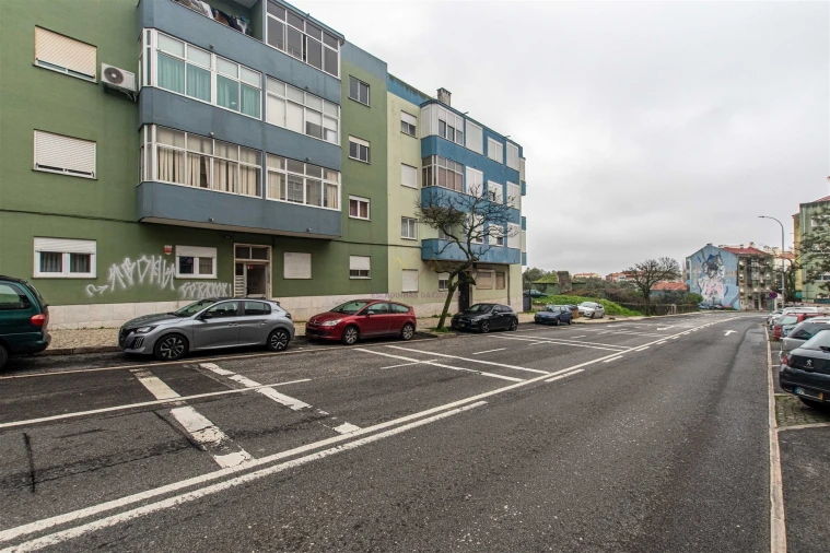 Apartamento T2 para Venda em Falagueira-Venda Nova Foto 19