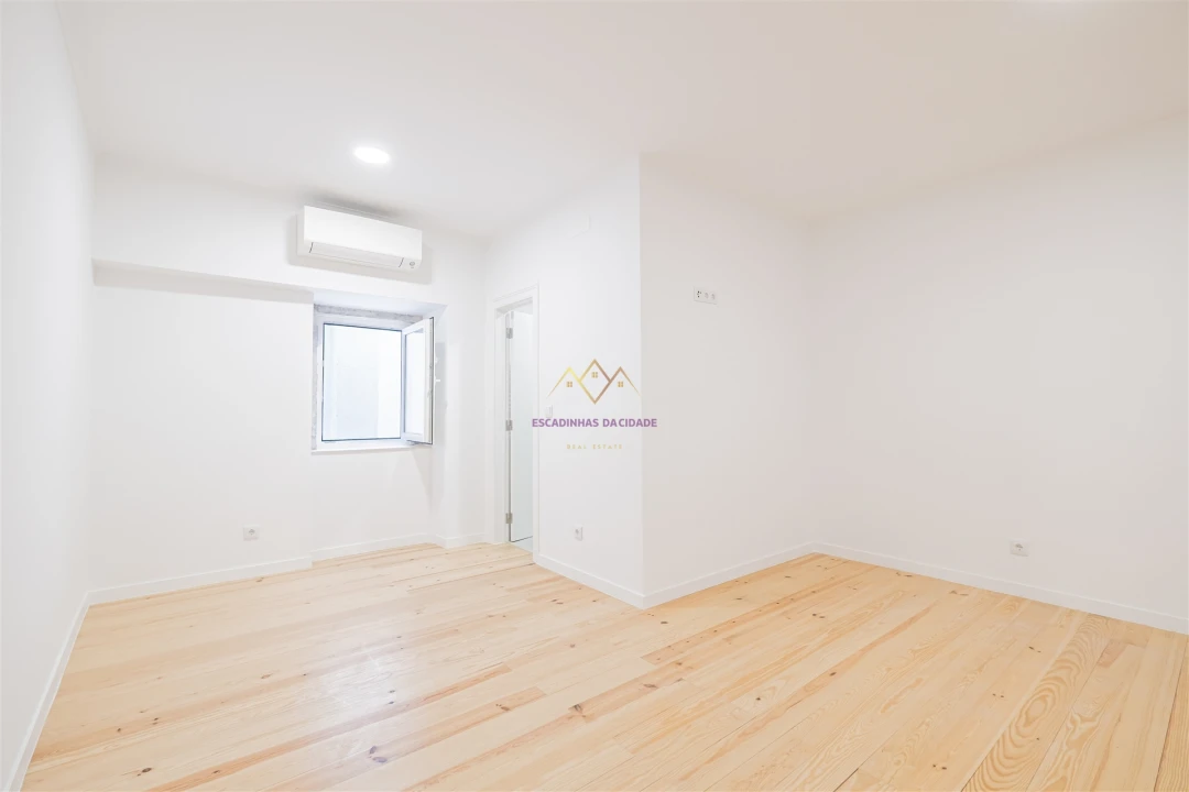 Prédio para Venda em União das Freguesias de Setúbal Foto 40