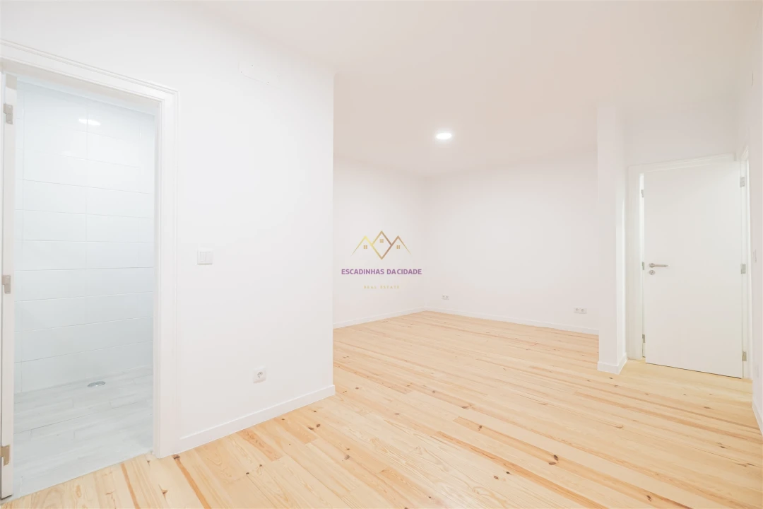 Prédio para Venda em União das Freguesias de Setúbal Foto 41