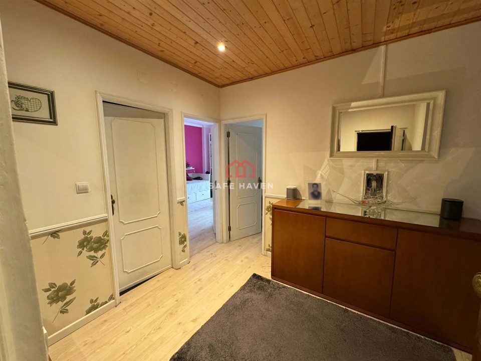 Apartamento T2 para Venda em Casal de Cambra Foto 6