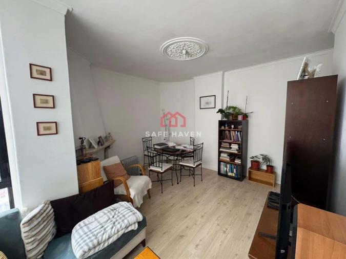 Apartamento T2 para Venda em Casal de Cambra Foto 2