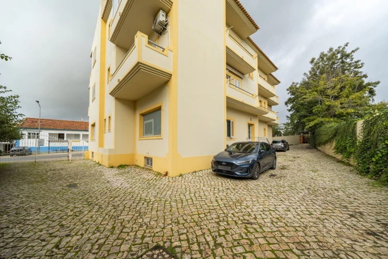 Apartamento T2 para Venda em Albufeira e Olhos de Água Foto 24