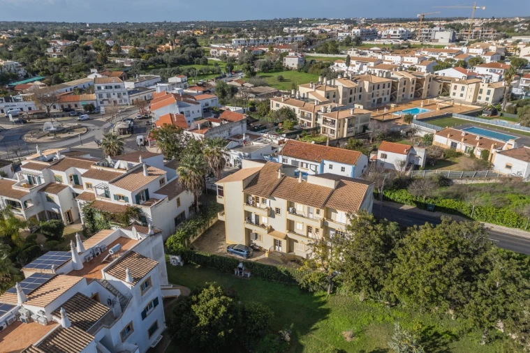 Apartamento T2 para Venda em Albufeira e Olhos de Água Foto 33