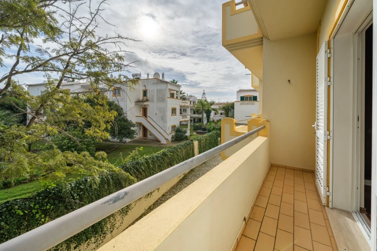 Apartamento T2 para Venda em Albufeira e Olhos de Água Foto 14