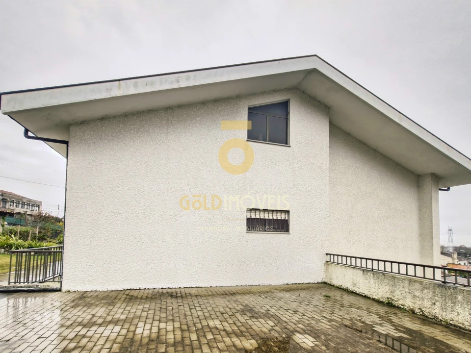 Moradia T3 para Venda em Escapães Foto 35