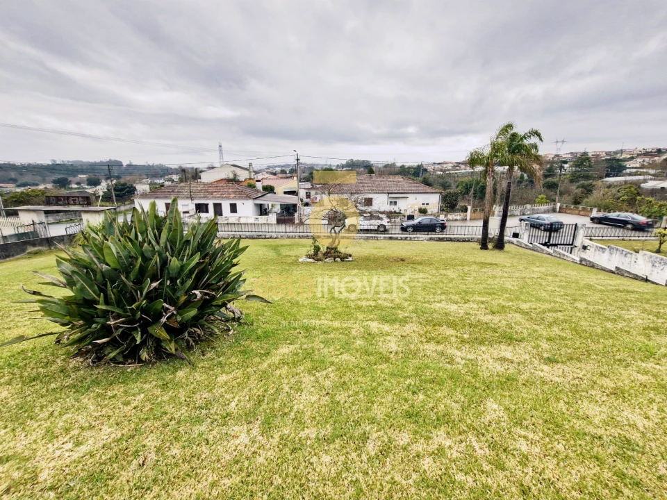 Moradia T3 para Venda em Escapães Foto 44