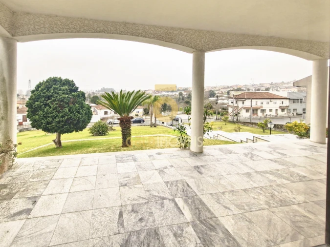 Moradia T3 para Venda em Escapães Foto 11