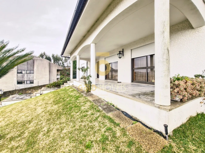 Moradia T3 para Venda em Escapães Foto 33