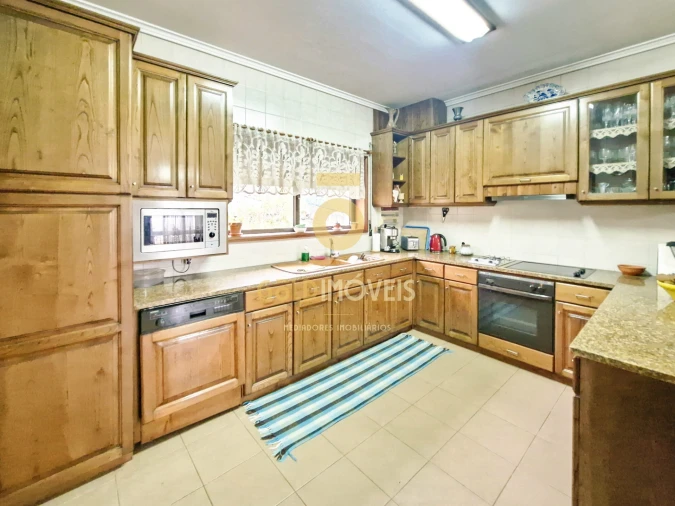 Moradia T3 para Venda em Escapães Foto 2