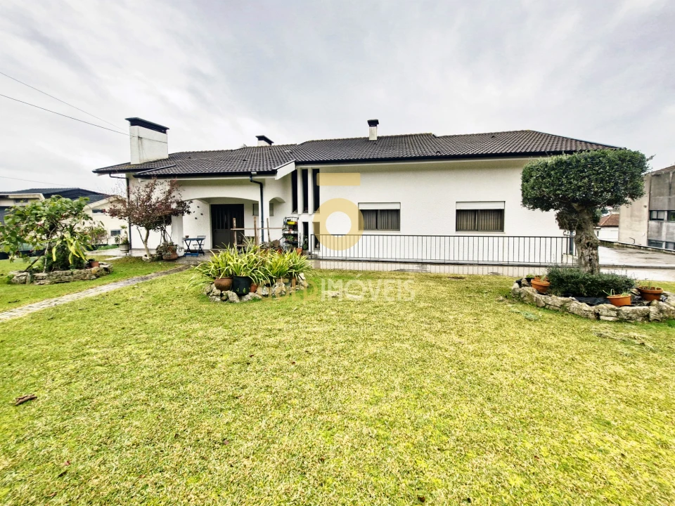 Moradia T3 para Venda em Escapães Foto 40