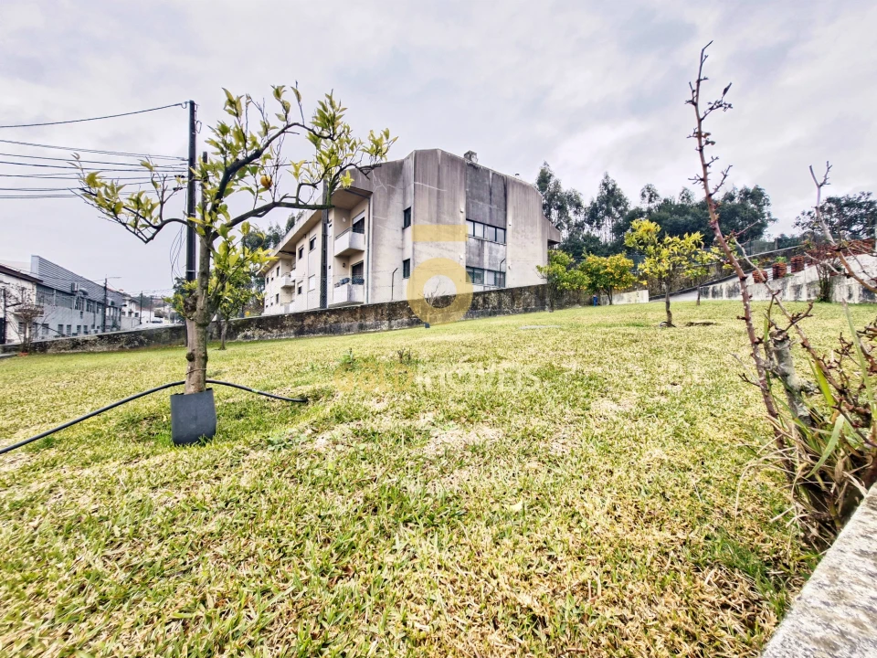 Moradia T3 para Venda em Escapães Foto 46