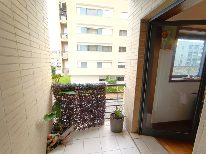 Apartamento T1 para Arrendamento em Aguas Santas Foto 2