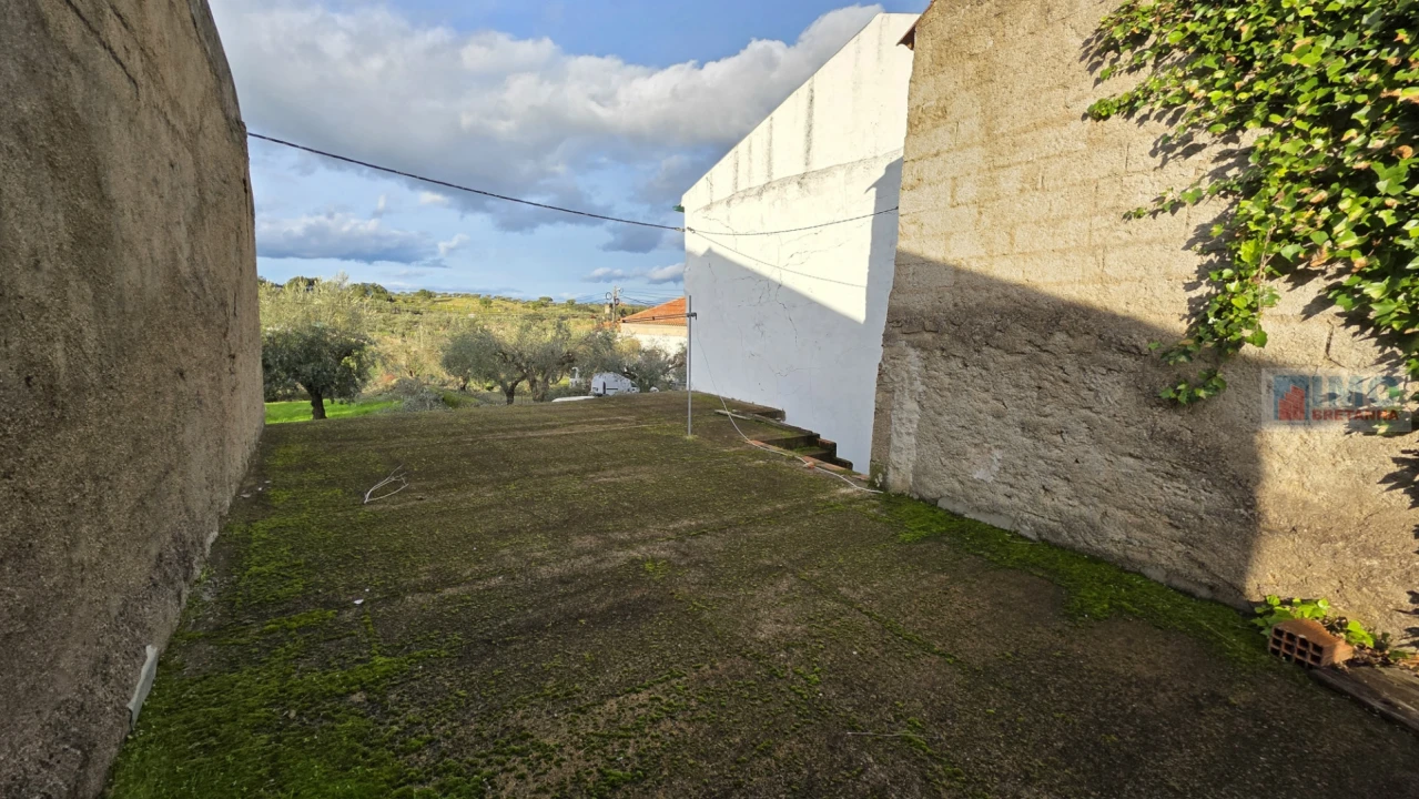 Moradia T2 para Venda em Idanha-A-Nova e Alcafozes Foto 14