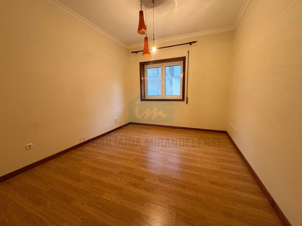 Moradia T3 para Venda em Mirandela Foto 12