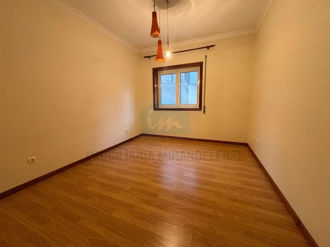 Moradia T3 para Venda em Mirandela Foto 12