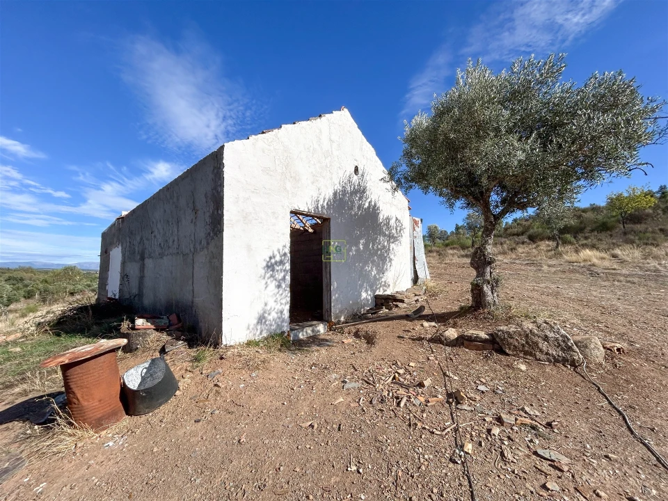 Quinta T0 para Venda em Aranhas Foto 25