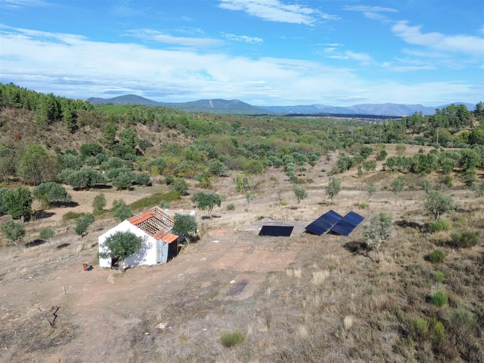 Quinta T0 para Venda em Aranhas Foto 1