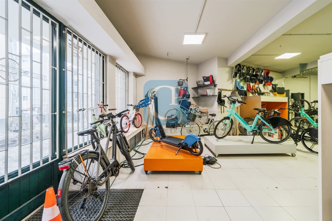 Loja para Venda em Cedofeita, Santo Ildefonso, Sé, Miragaia, São Nicolau e Vitória Foto 1