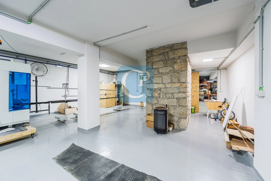 Loja para Venda em Cedofeita, Santo Ildefonso, Sé, Miragaia, São Nicolau e Vitória Foto 22