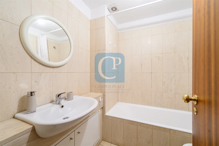 Apartamento T1 para Arrendamento em São Mamede de Infesta e Senhora da Hora Foto 18