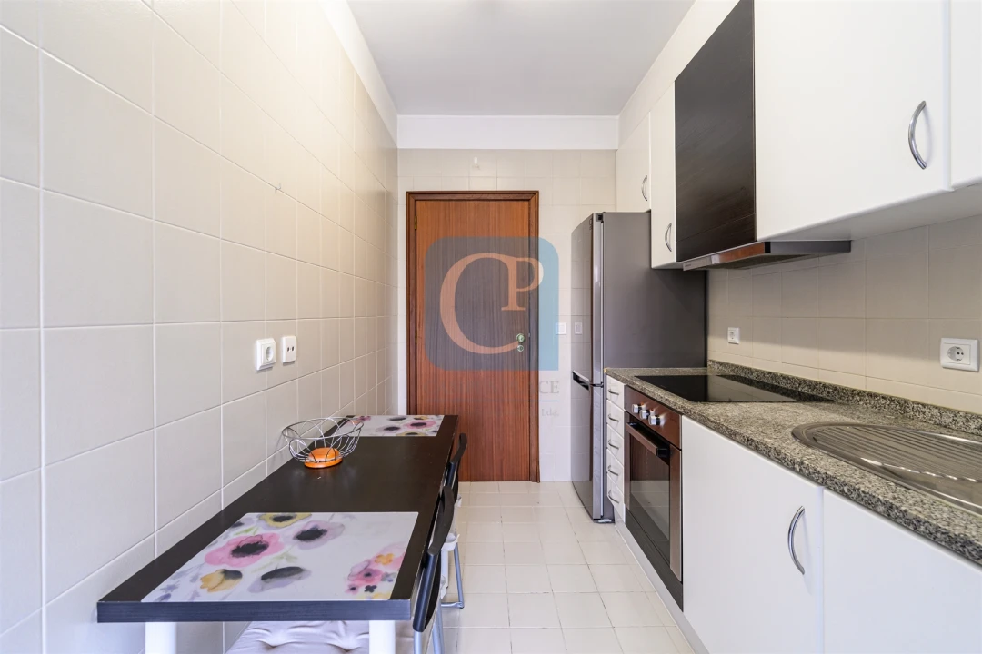 Apartamento T1 para Arrendamento em São Mamede de Infesta e Senhora da Hora Foto 12