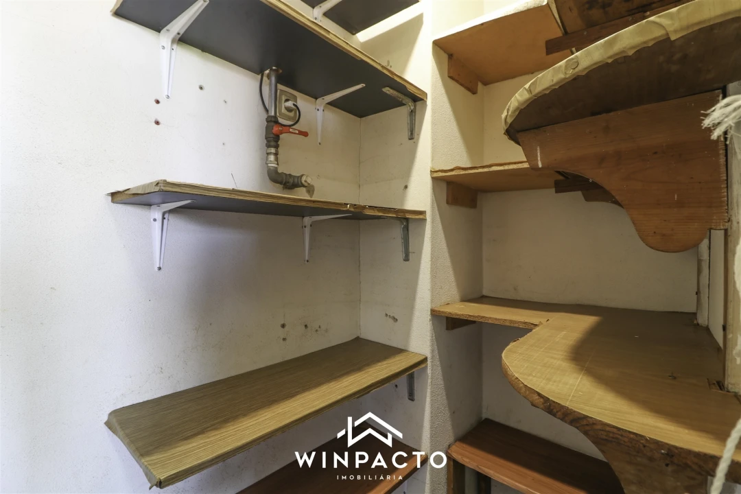 Apartamento T4 para Venda em Nelas Foto 33