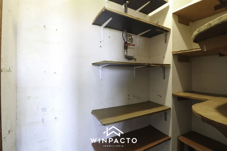 Apartamento T4 para Venda em Nelas Foto 32