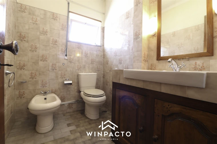 Apartamento T4 para Venda em Nelas Foto 21