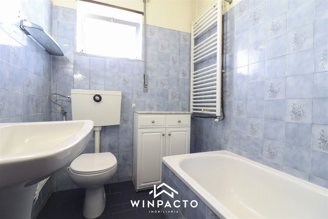 Apartamento T4 para Venda em Nelas Foto 25