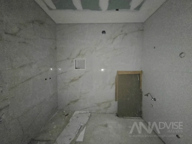 Apartamento T2 para Venda em Viseu Foto 7