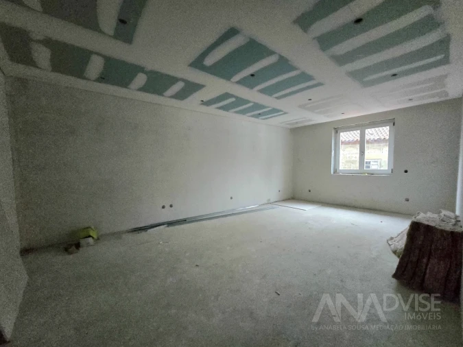 Apartamento T2 para Venda em Viseu Foto 3