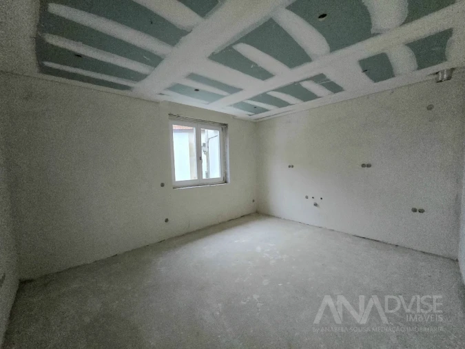 Apartamento T1 para Venda em Viseu Foto 2