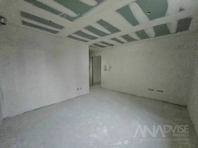 Apartamento T1 para Venda em Viseu Foto 3
