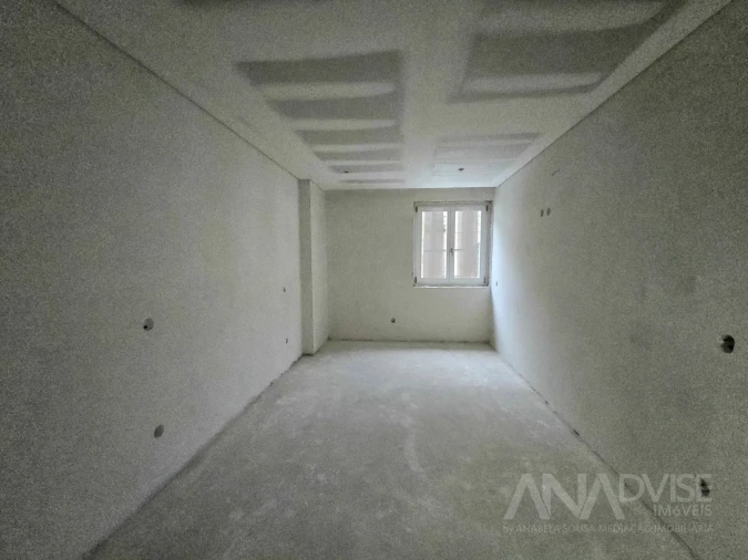 Apartamento T1 para Venda em Viseu Foto 8