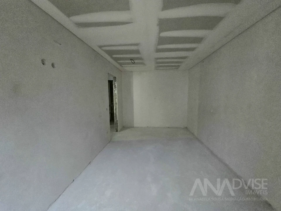 Apartamento T1 para Venda em Viseu Foto 9