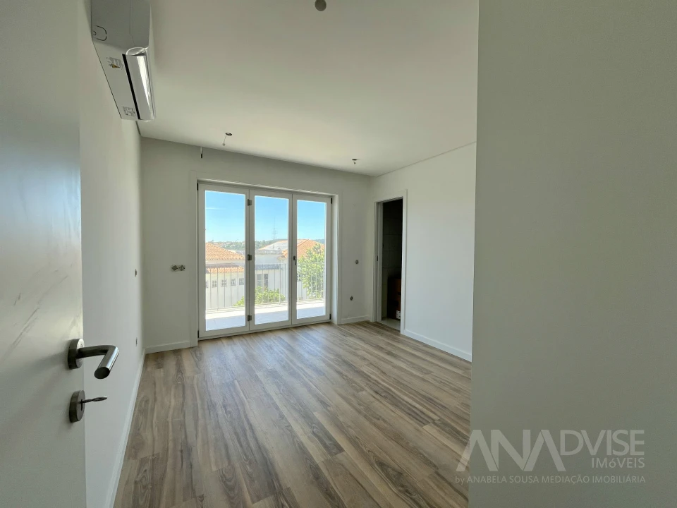 Apartamento T2 para Venda em Viseu Foto 11
