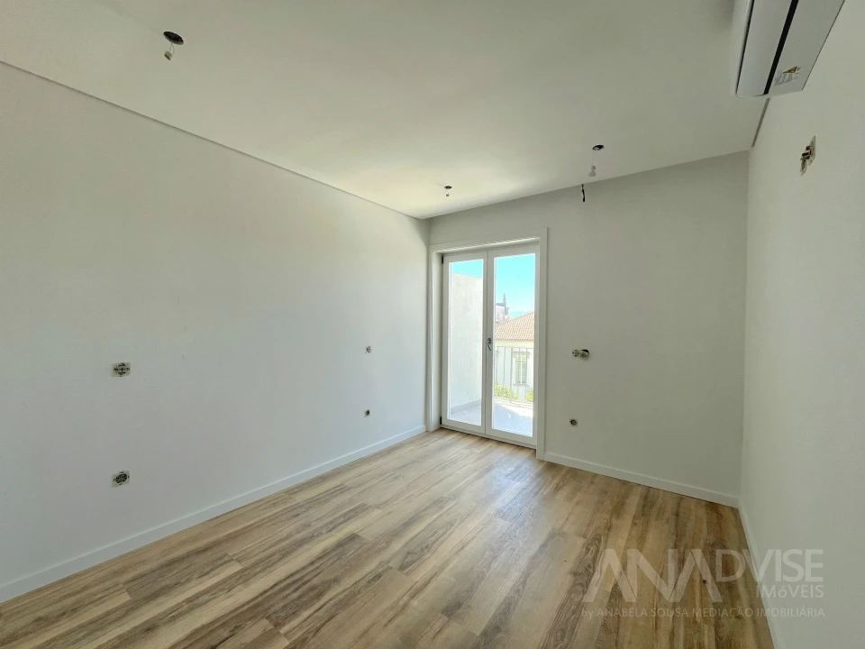 Apartamento T2 para Venda em Viseu Foto 18