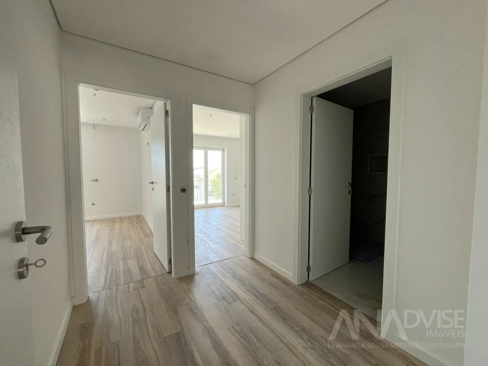 Apartamento T2 para Venda em Viseu Foto 7