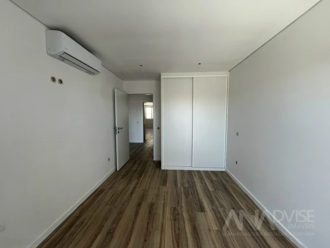 Apartamento T2 para Venda em Viseu Foto 21