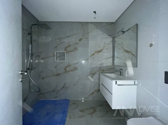 Apartamento T2 para Venda em Viseu Foto 8