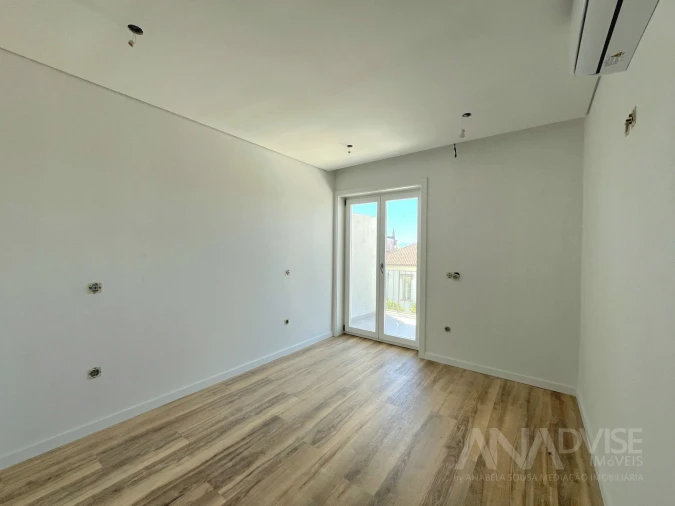 Apartamento T2 para Venda em Viseu Foto 18