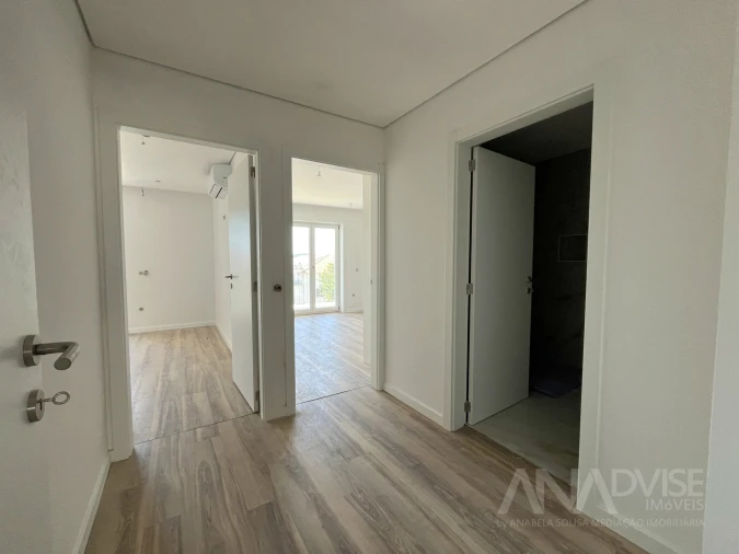 Apartamento T2 para Venda em Viseu Foto 7