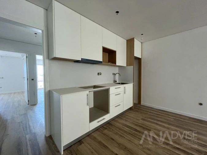 Apartamento T2 para Venda em Viseu Foto 3