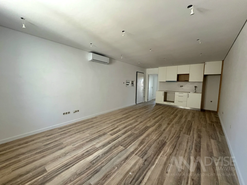 Apartamento T2 para Venda em Viseu Foto 2