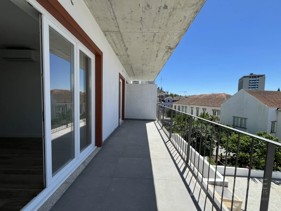 Apartamento T2 para Venda em Viseu Foto 17