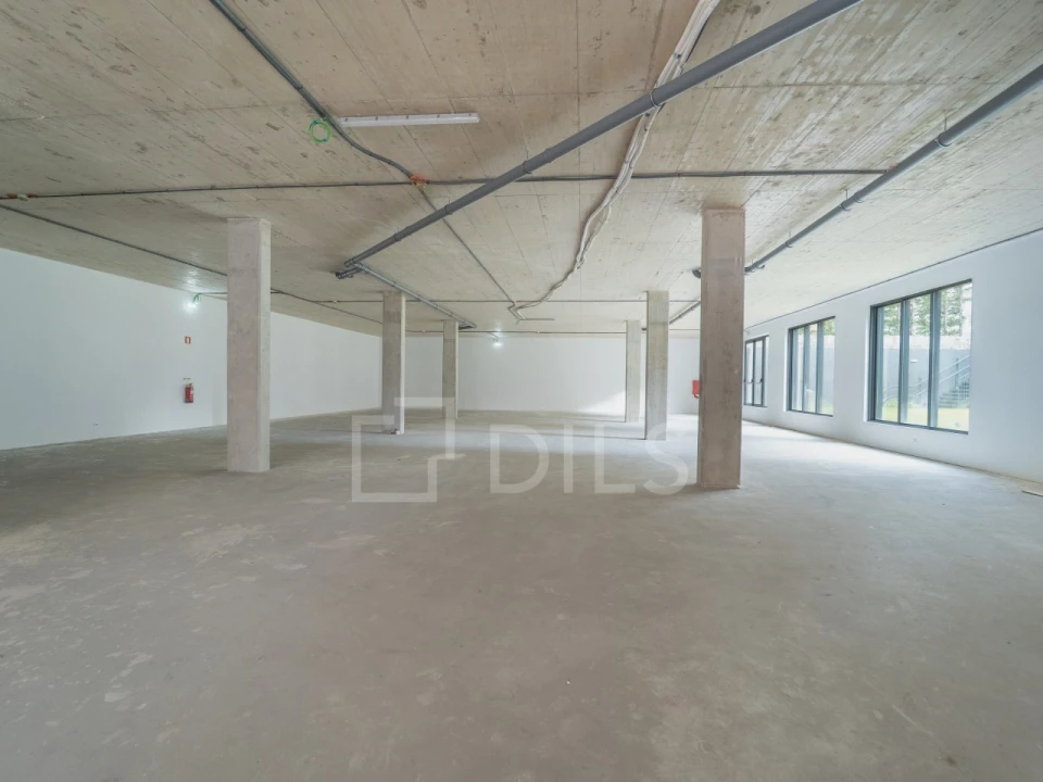 Loja para Venda em São Mamede de Infesta e Senhora da Hora Foto 4