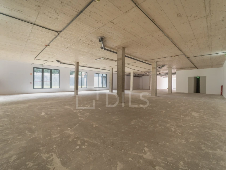 Loja para Venda em São Mamede de Infesta e Senhora da Hora Foto 15