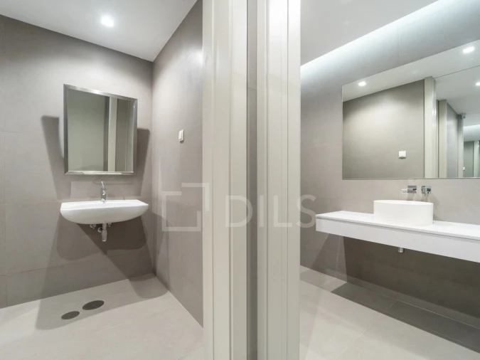 Loja para Venda em São Mamede de Infesta e Senhora da Hora Foto 11